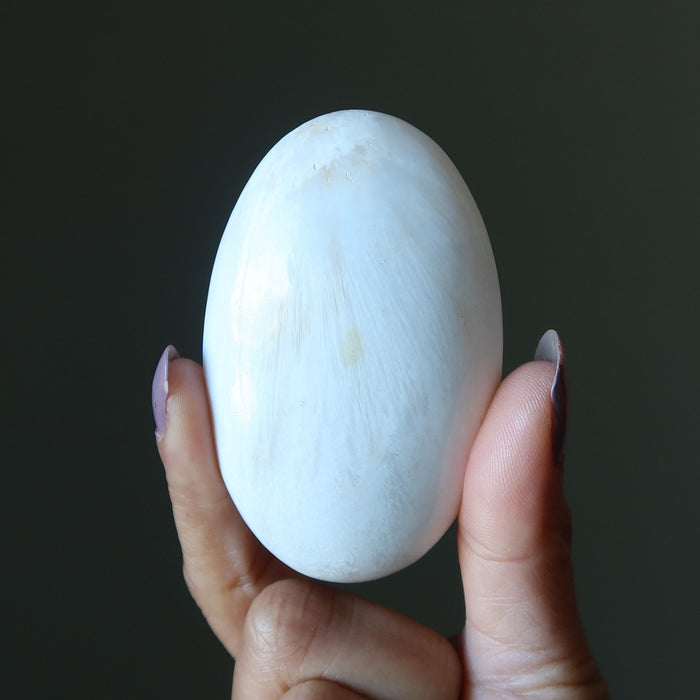 scolecite palm stone