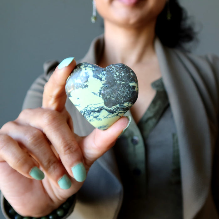 serpentine heart with pyrite