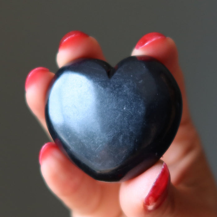 shungite heart