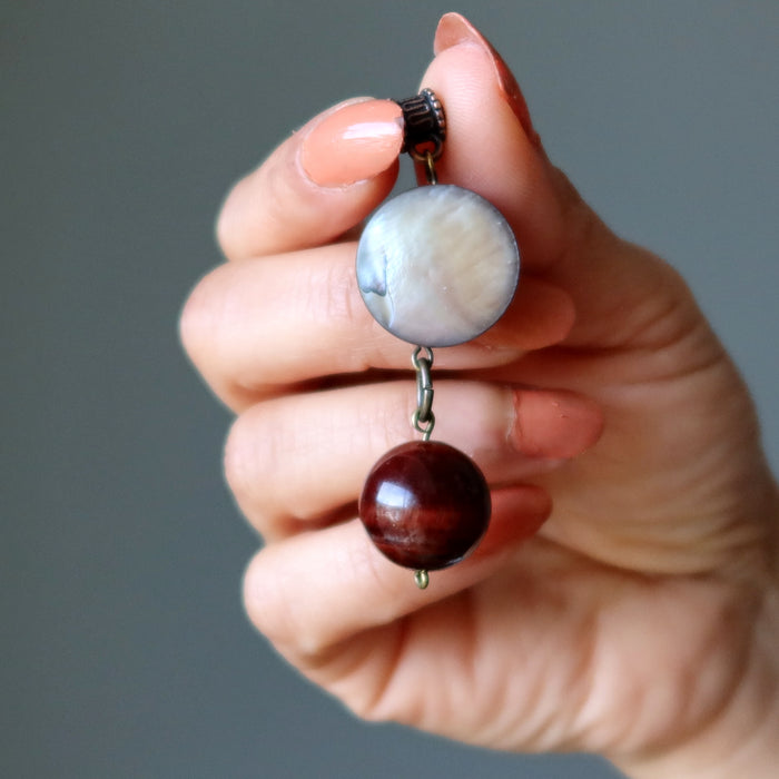 Tigers Eye Pendant Show of Courage Red Bead White Shell