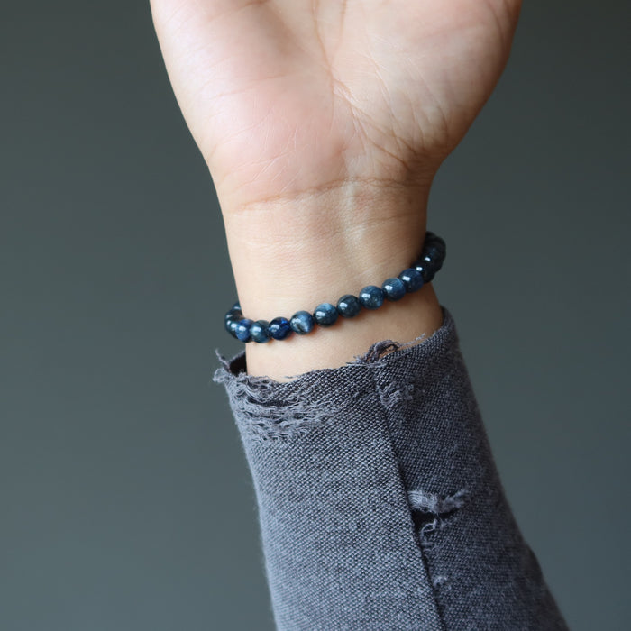 model wearing Arfvedsonite Leaf shape and Blue Kyanite Bracelet 