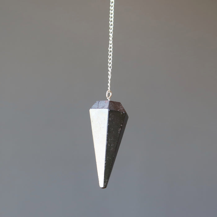 hematite pendulum