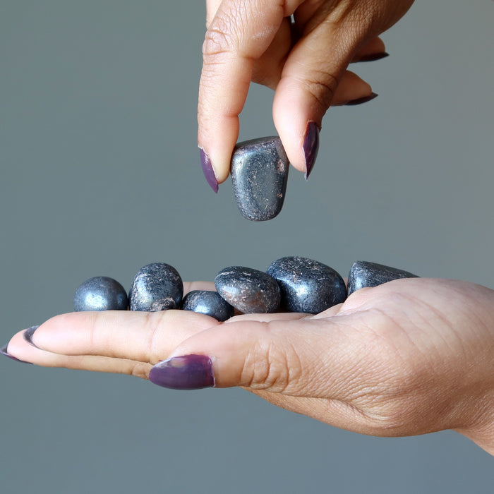 on the palm Hematite Tumbled Stone Set