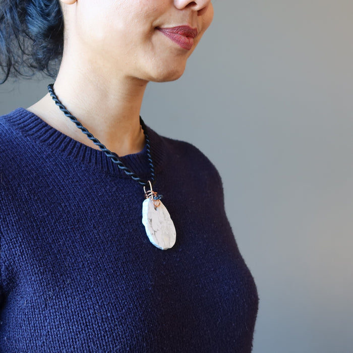 sheila wearing Howlite slab necklace 