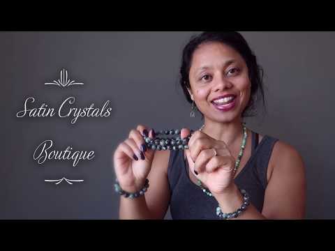 video on polished emerald stretch bracelet