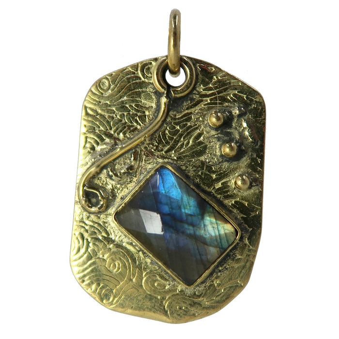 labradorite pendant