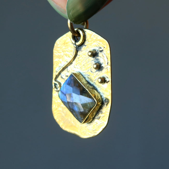 labradorite pendant