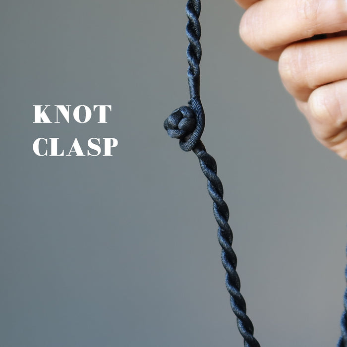 knot clasp
