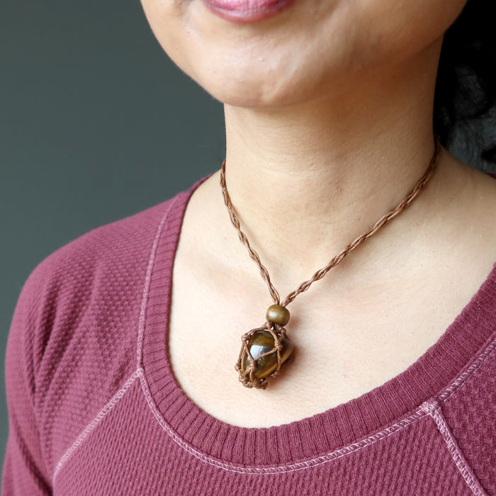 tigers eye macrame necklace